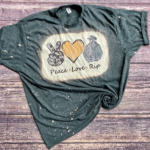Peace Love Rip Wheeler Bleached Shirt Bleached T-Shirt Deep Forest XS