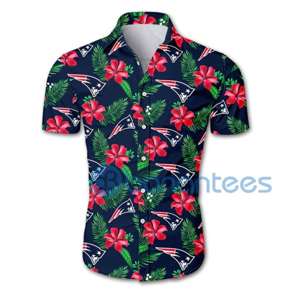 New England Patriots Floral Short Sleeves Hawaiian Shirt Product Photo