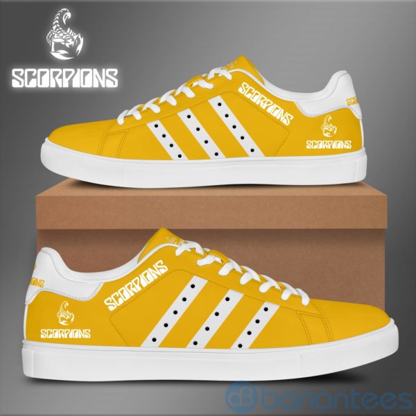 Scorpions White Striped Yellow Low Top Skate Shoes Product Photo