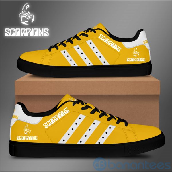 Scorpions White Striped Yellow Low Top Skate Shoes Product Photo