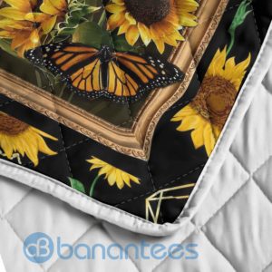 To My Daughter, I'm So Proud Of You Sunflower Quilt Blanket Product Photo