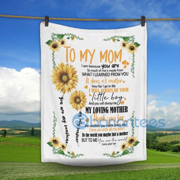 To My Mom You Are The World Sherpa Blanket Product Photo