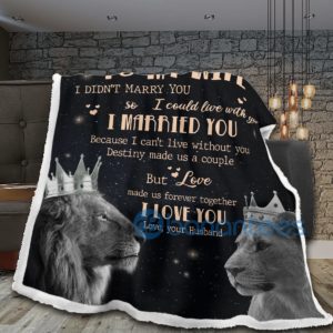 To My Wife Lion Queen And King Sherpa Blanket Product Photo