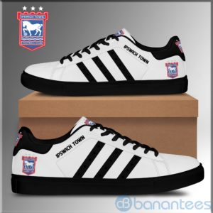 Ipstown Football Black Striped White Low Top Skate Shoes Product Photo
