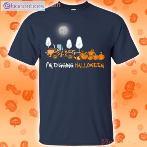 I'm Digging Halloween Construction Tractor T-Shirt Product Photo 4