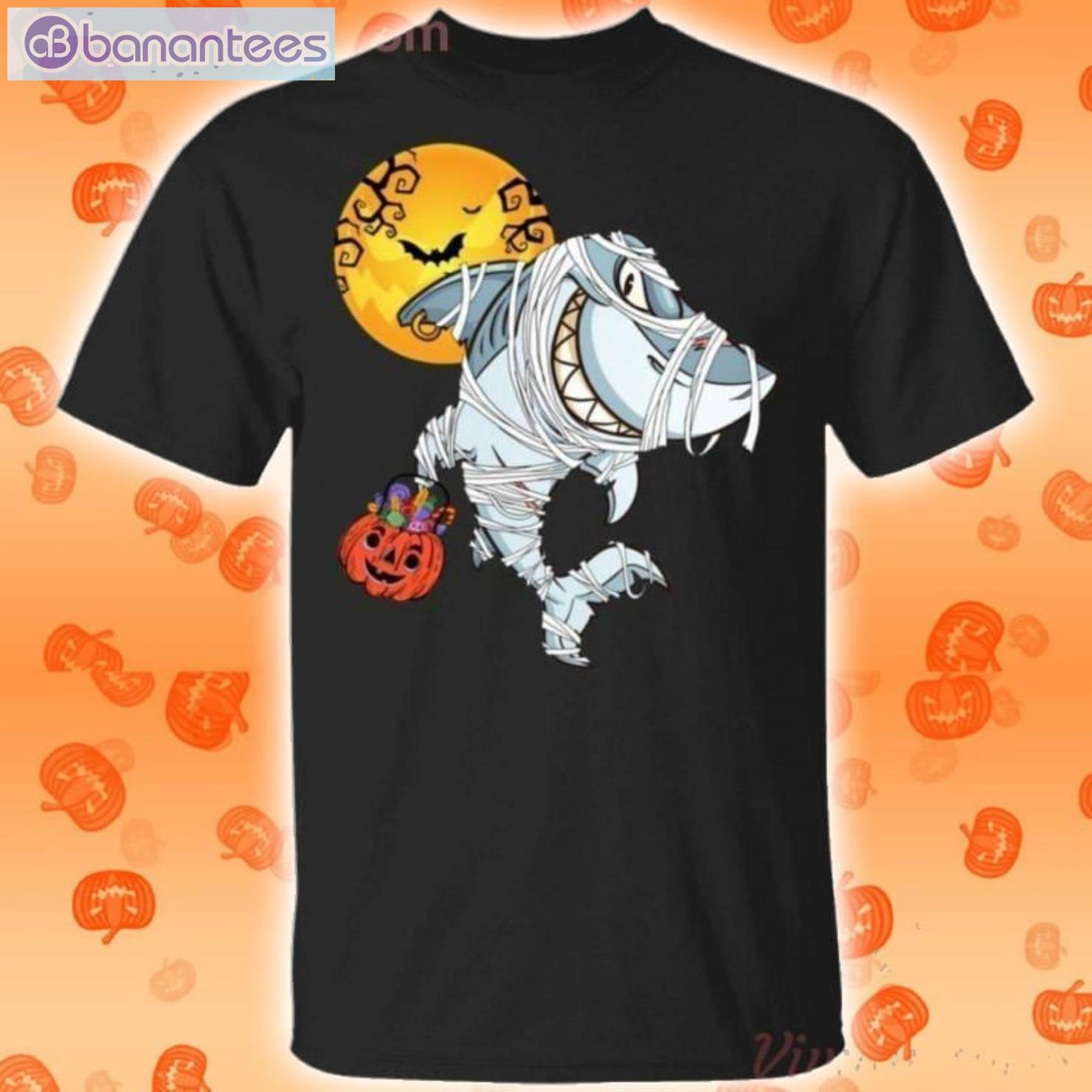 Shark In Mummy Halloween Funny T-Shirt