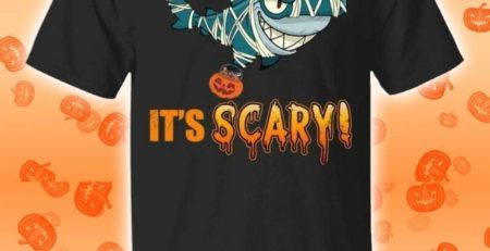 So Awesome It's Scary Mummy Shark Halloween Funny T-Shirt